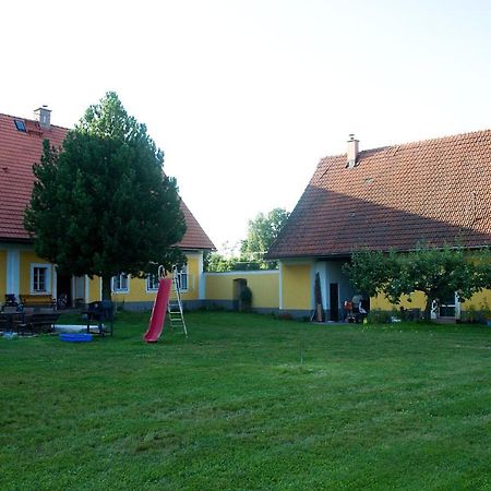 Statek Krinice Kültér fotó